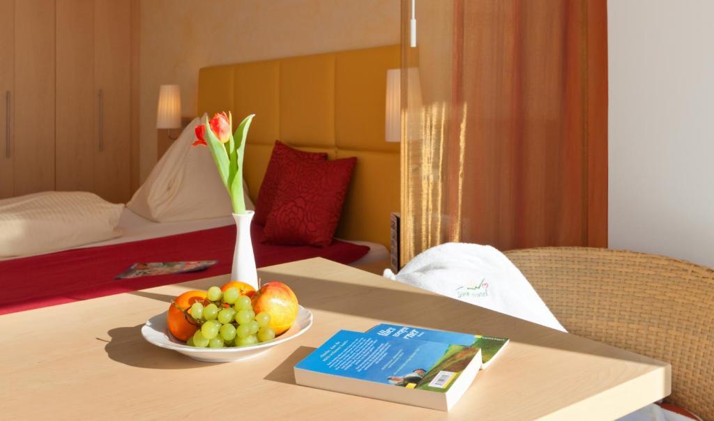 Sonnenhotel Zaubek Treffen Room photo