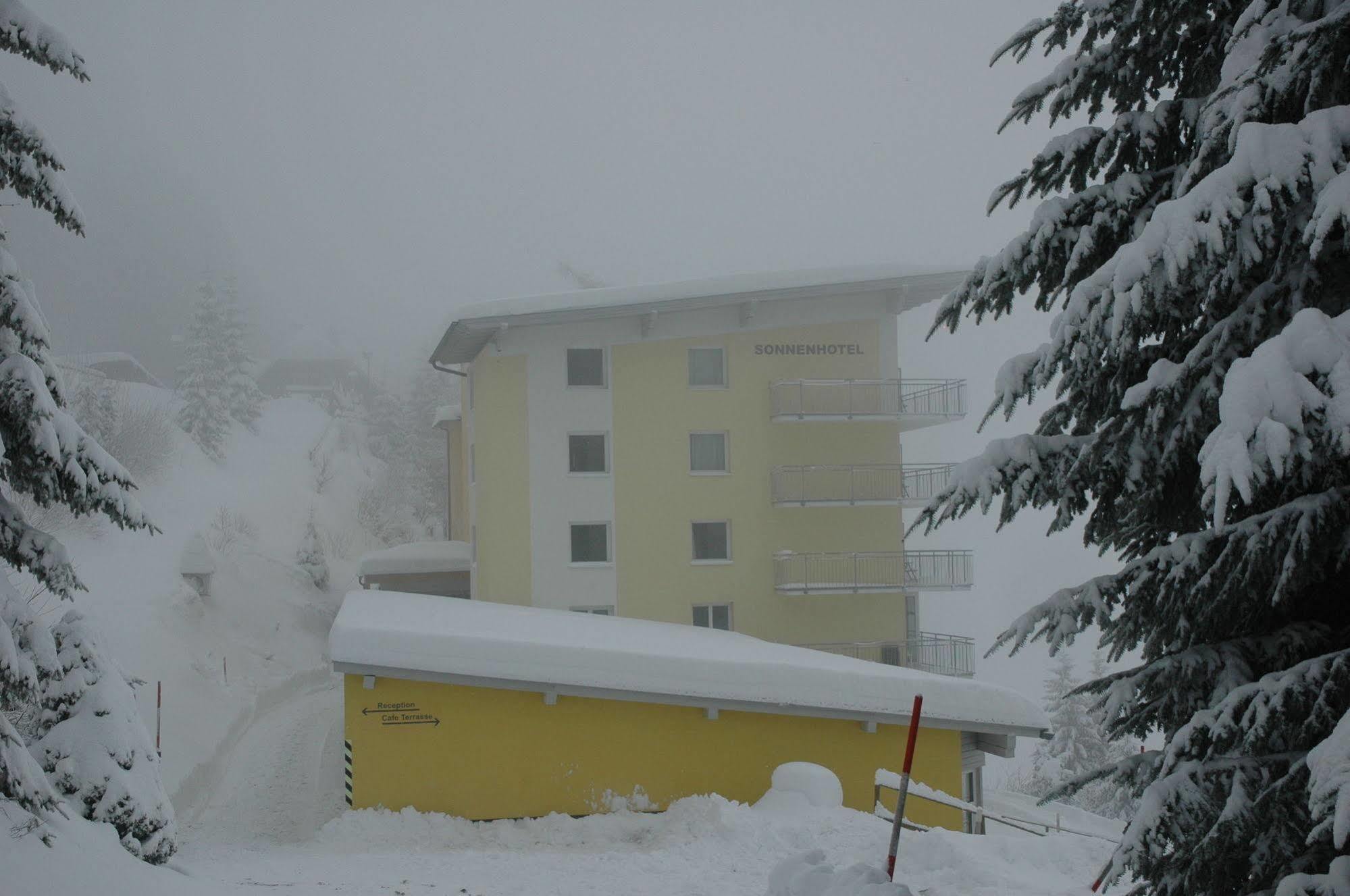 Sonnenhotel Zaubek Treffen Exterior photo